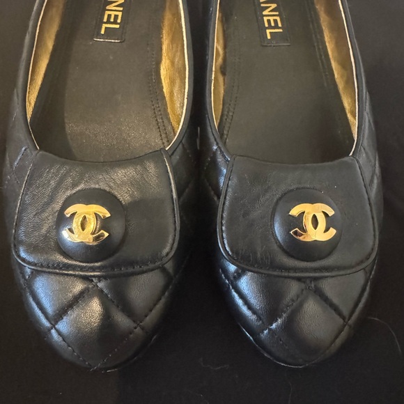 Chanel Black Quilted Women's Ballet Flats - Picture 4 of 6